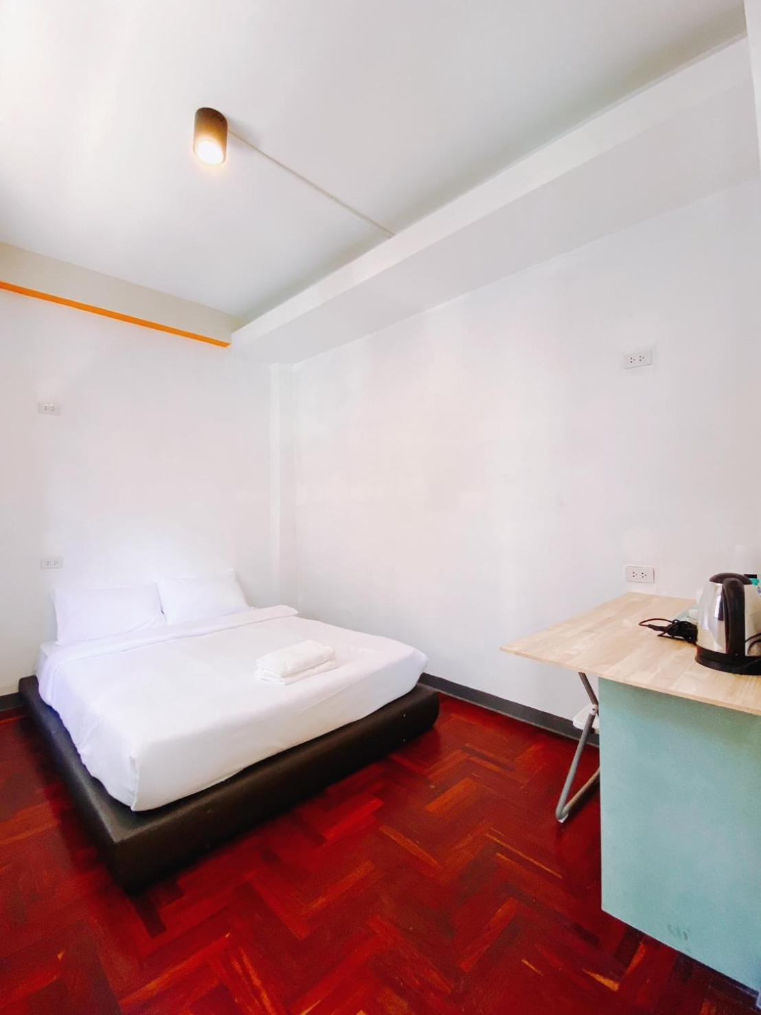 Go Inn Bts Surasak Silom Bkk โกอินน์ บีทีเอส สถานีสุรศักดิ์ Bangkok Kültér fotó